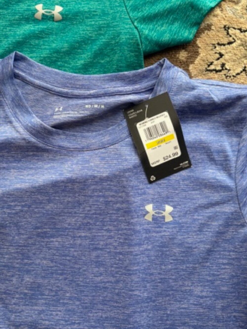Under Armour Heatgear Loose Fit Shirts - Picture 2 of 4